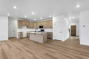 1592 S 960 W, Provo, UT 84601 - Photo 9