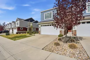 15134 S Gallant Dr W, Bluffdale, UT 84065 - Photo 3