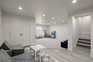 98 E Grant Ln, North Salt Lake, UT 84054 - Photo 43