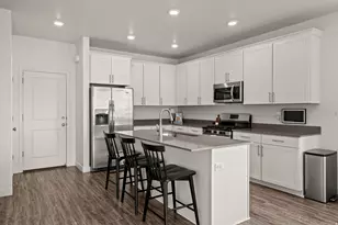 98 E Grant Ln, North Salt Lake, UT 84054 - Photo 15
