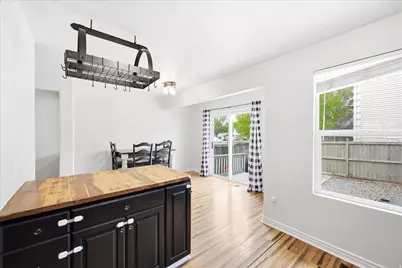 3422 E Dundee Dr, Eagle Mountain, UT 84005 - Photo 9