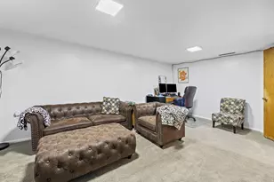 5476 S 2100 W, Roy, UT 84067 - Photo 15