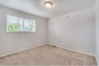 265 E 8880 S #12, Sandy, UT 84070 - Photo 11