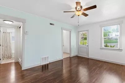 3855 Grandview Dr, Ogden, UT 84403 - Photo 7
