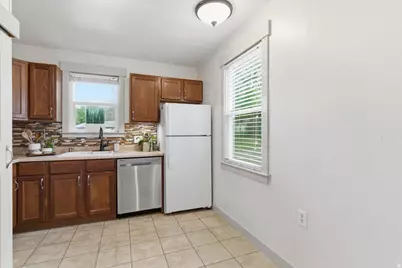 3855 Grandview Dr, Ogden, UT 84403 - Photo 5