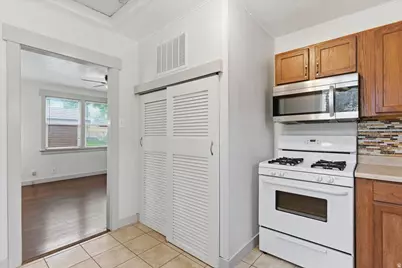 3855 Grandview Dr, Ogden, UT 84403 - Photo 7
