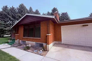 916 S 6800 E, Huntsville, UT 84317 - Photo 3