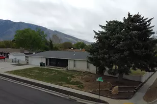 748 E Silver Sage Dr, Sandy, UT 84094 - Photo 5