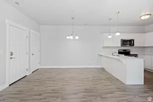 633 N Sun Peak Dr W, Vineyard, UT 84059 - Photo 5
