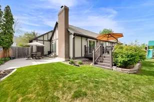 2373 E Glacier View Dr S, Sandy, UT 84092 - Photo 29