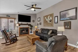545 S Valley View Dr, Saint George, UT 84770 - Photo 5
