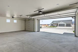5005 N 75 E, Enoch, UT 84720 - Photo 31