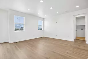 2568 N 3670 W, Lehi, UT 84043 - Photo 9