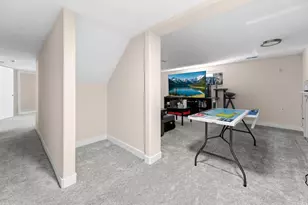 6883 S 2510 E, Cottonwood Heights, UT 84121 - Photo 39