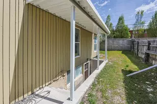 6883 S 2510 E, Cottonwood Heights, UT 84121 - Photo 41