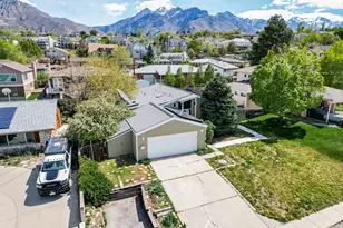 6883 S 2510 E, Cottonwood Heights, UT 84121 - Photo 51