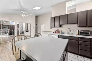 6883 S 2510 E, Cottonwood Heights, UT 84121 - Photo 13