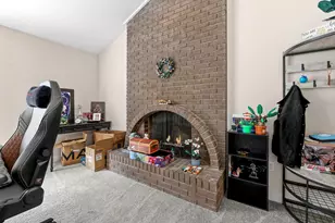6883 S 2510 E, Cottonwood Heights, UT 84121 - Photo 5