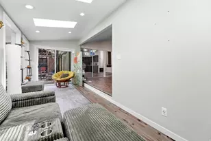 6883 S 2510 E, Cottonwood Heights, UT 84121 - Photo 11