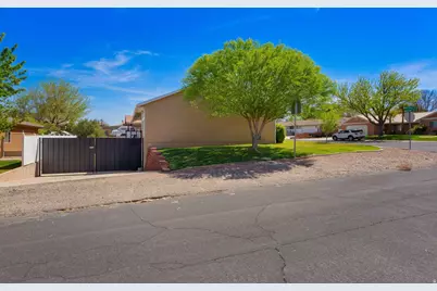 1021 E Elm St, Saint George, UT 84790 - Photo 35