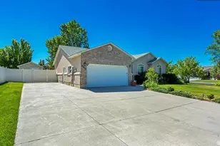 8872 S Stone Vis Ln, West Jordan, UT 84081 - Photo 19