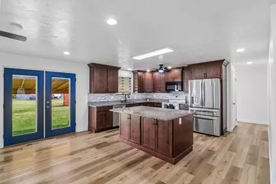 2668 W Horseshoe Cir, South Jordan, UT 84095 - Photo 9