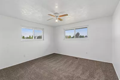 2668 W Horseshoe Cir, South Jordan, UT 84095 - Photo 13