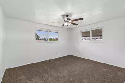 2668 W Horseshoe Cir, South Jordan, UT 84095 - Photo 15