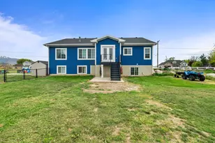2574 W 1900 N, Farr West, UT 84404 - Photo 5