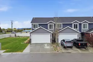 10 Cedar Ln, Malad City, ID 83252 - Photo 3