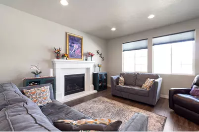 2949 S Graham Peak Dr, Magna, UT 84044 - Photo 7