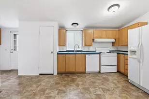 900 W Main St, Tremonton, UT 84337 - Photo 9