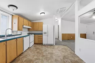 900 W Main St, Tremonton, UT 84337 - Photo 11