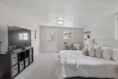 962 N La Verde, Layton, UT 84041 - Photo 9