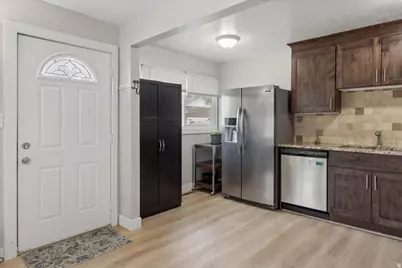 962 N La Verde, Layton, UT 84041 - Photo 7
