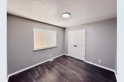 1819 N Clark Dr W, Layton, UT 84041 - Photo 23