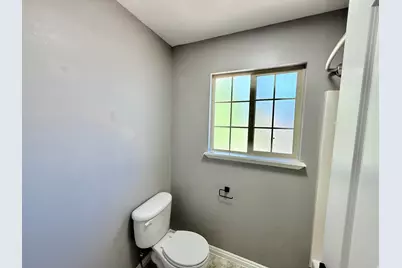 1819 N Clark Dr W, Layton, UT 84041 - Photo 21