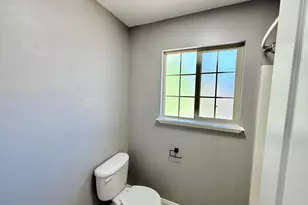 1819 N Clark Dr W, Layton, UT 84041 - Photo 21