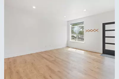 130 E 7085 S #3, Midvale, UT 84047 - Photo 9