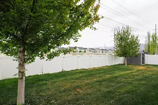 932 W Freedom Point Way S, Bluffdale, UT 84065 - Photo 25