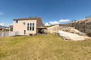 4061 E Barton Creek Dr, Eagle Mountain, UT 84005 - Photo 35