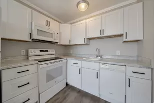 438 N Center St, Salt Lake City, UT 84103 - Photo 5
