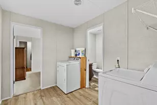 2491 N Hwy 89, Pleasant View, UT 84404 - Photo 19