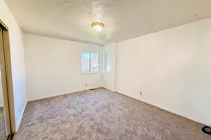 140 N 200 E, Orem, UT 84057 - Photo 11