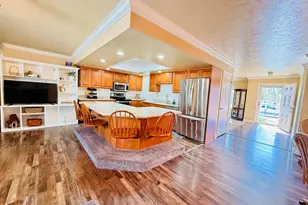 140 N 200 E, Orem, UT 84057 - Photo 7