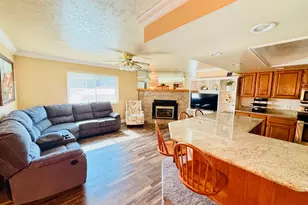 140 N 200 E, Orem, UT 84057 - Photo 5