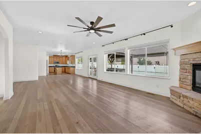2733 S Bellflower Cir, Saratoga Springs, UT 84045 - Photo 15