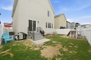 452 S Highpoint Dr, Saratoga Springs, UT 84045 - Photo 25