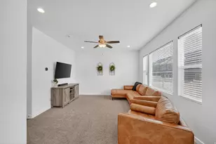 452 S Highpoint Dr, Saratoga Springs, UT 84045 - Photo 3
