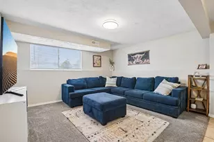 9571 S David St E, Sandy, UT 84070 - Photo 21